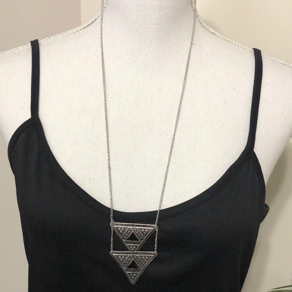 NWT Target Silver Tone & Black Double Triangles 25 + 3” Extender Necklace!
